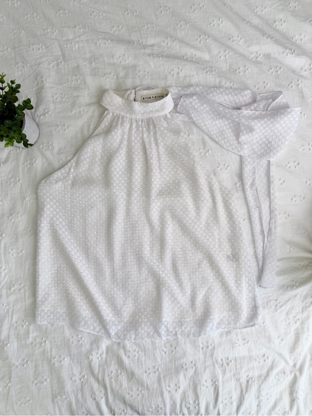 Alice + Olivia White Textured Halter Tie-Neck Camisole